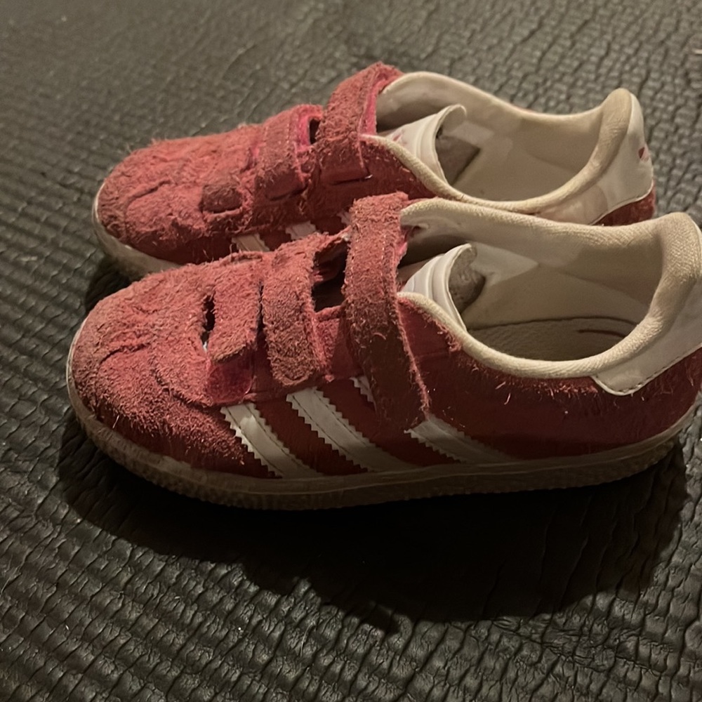 Adidas - Picture 3 of 4